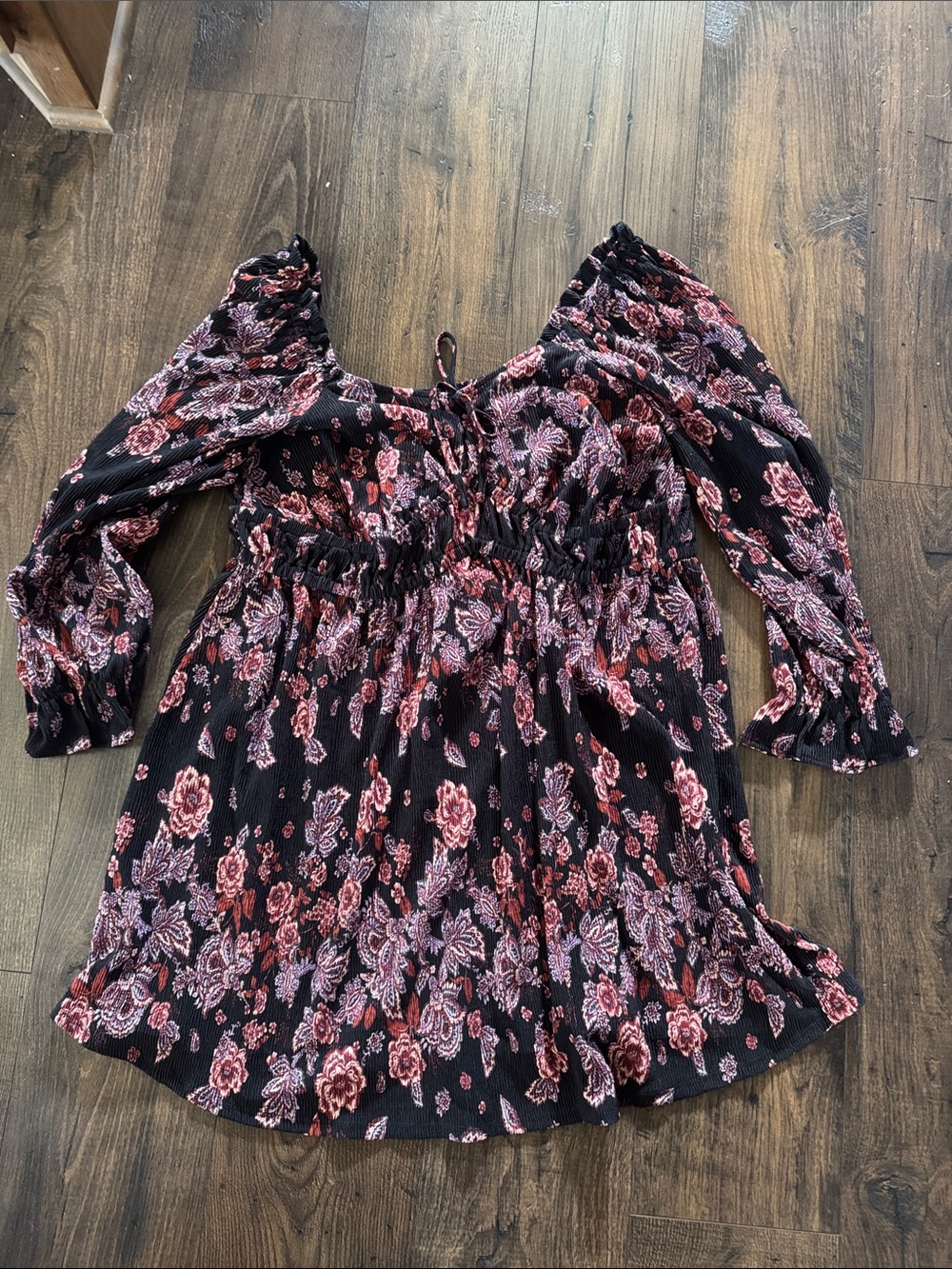 1X Maurice’s Black Floral Peasant Dress with Pink & Burgundy Flowers